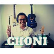 Profesor de música, imparte clases de bajo, teoría musical, composición musical e iniciación musical